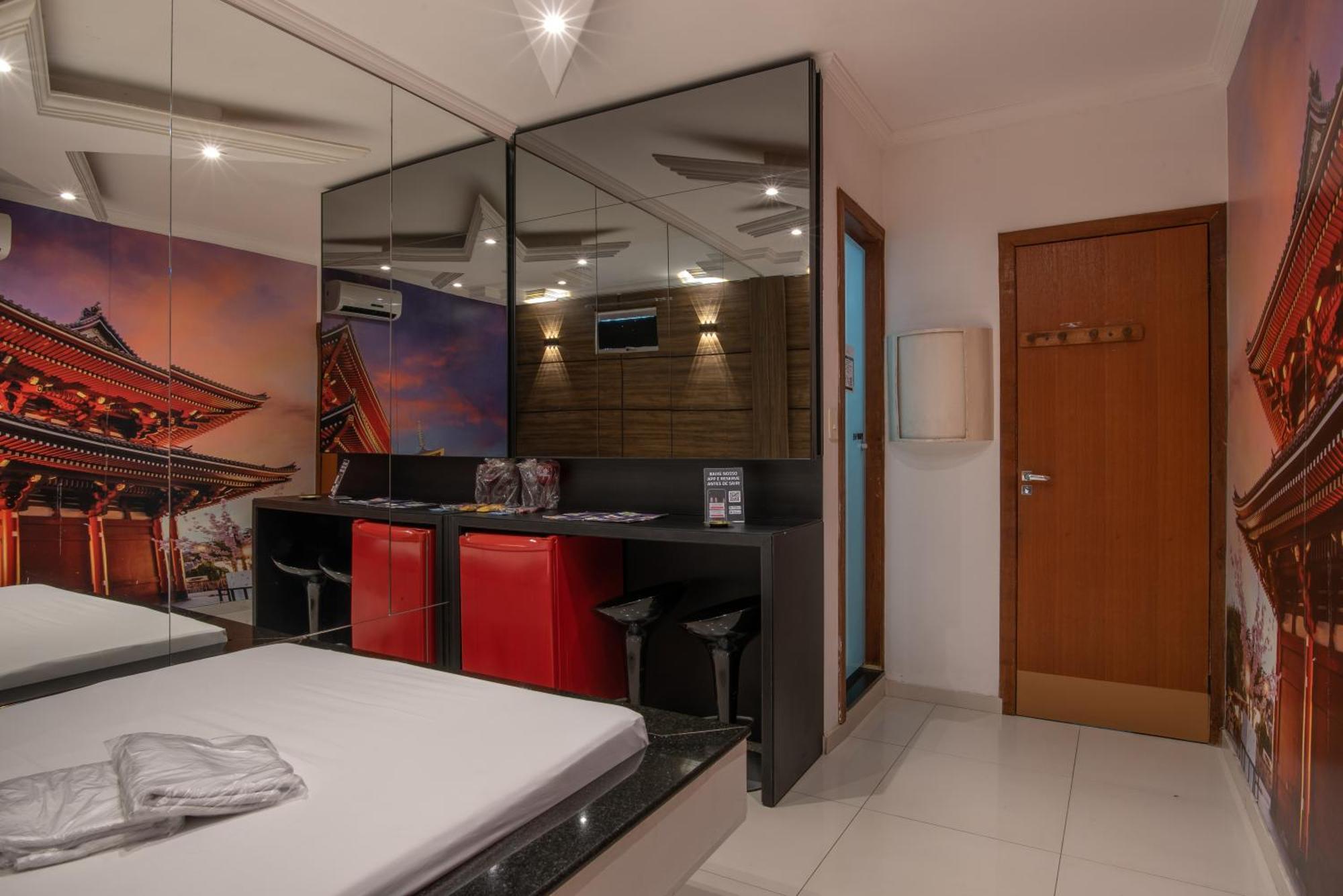 Motel Fantasy 2 (Adults Only) Contagem Buitenkant foto
