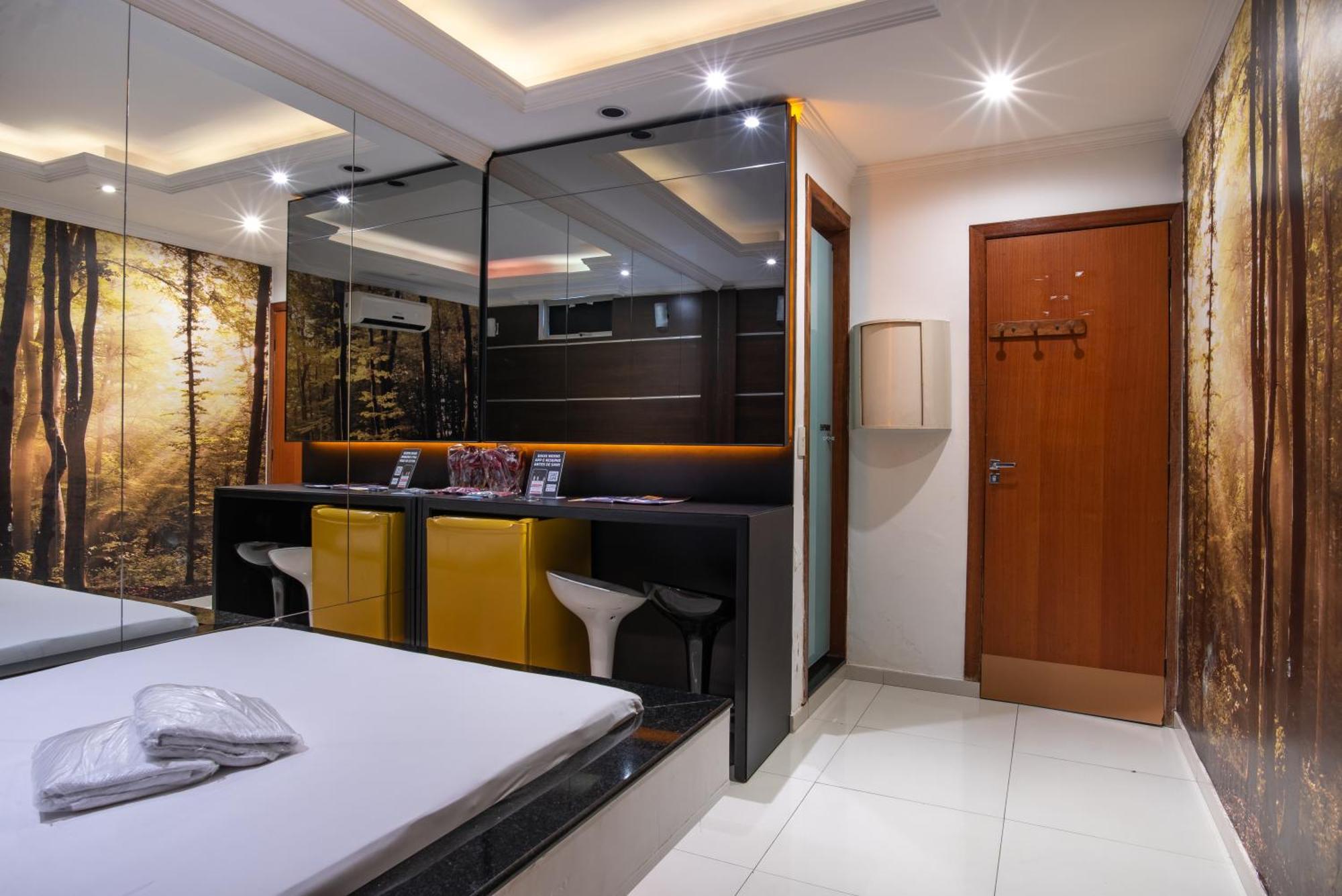 Motel Fantasy 2 (Adults Only) Contagem Buitenkant foto