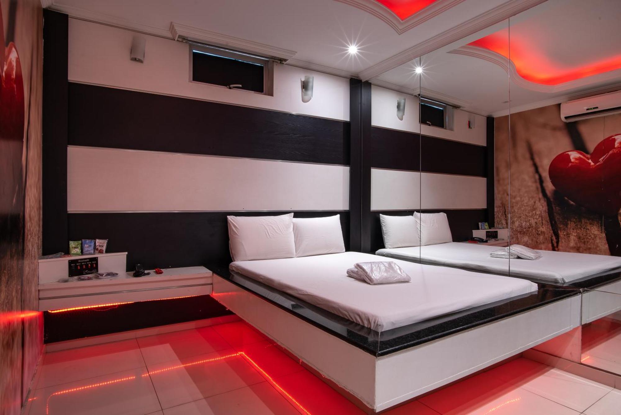 Motel Fantasy 2 (Adults Only) Contagem Buitenkant foto