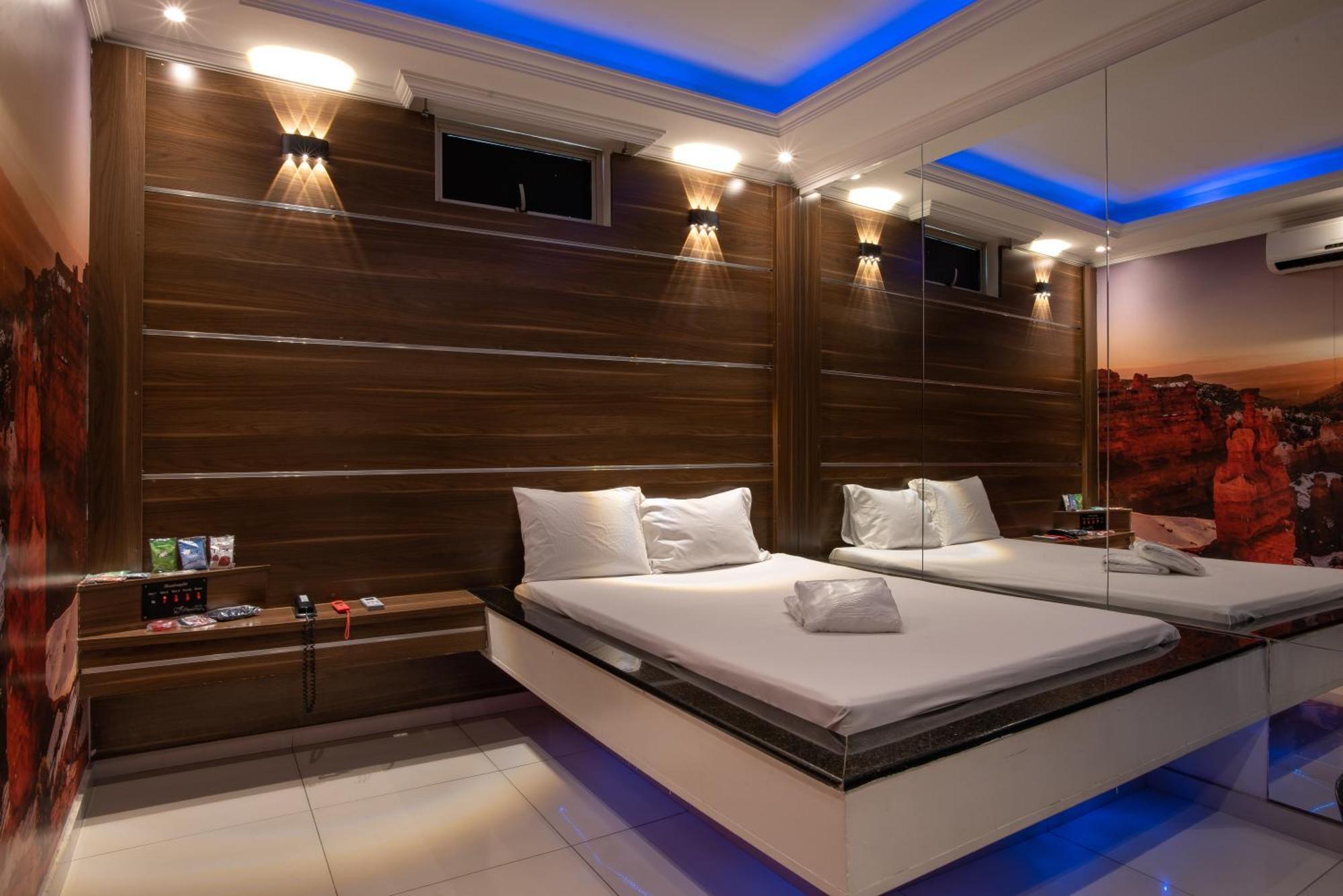 Motel Fantasy 2 (Adults Only) Contagem Buitenkant foto