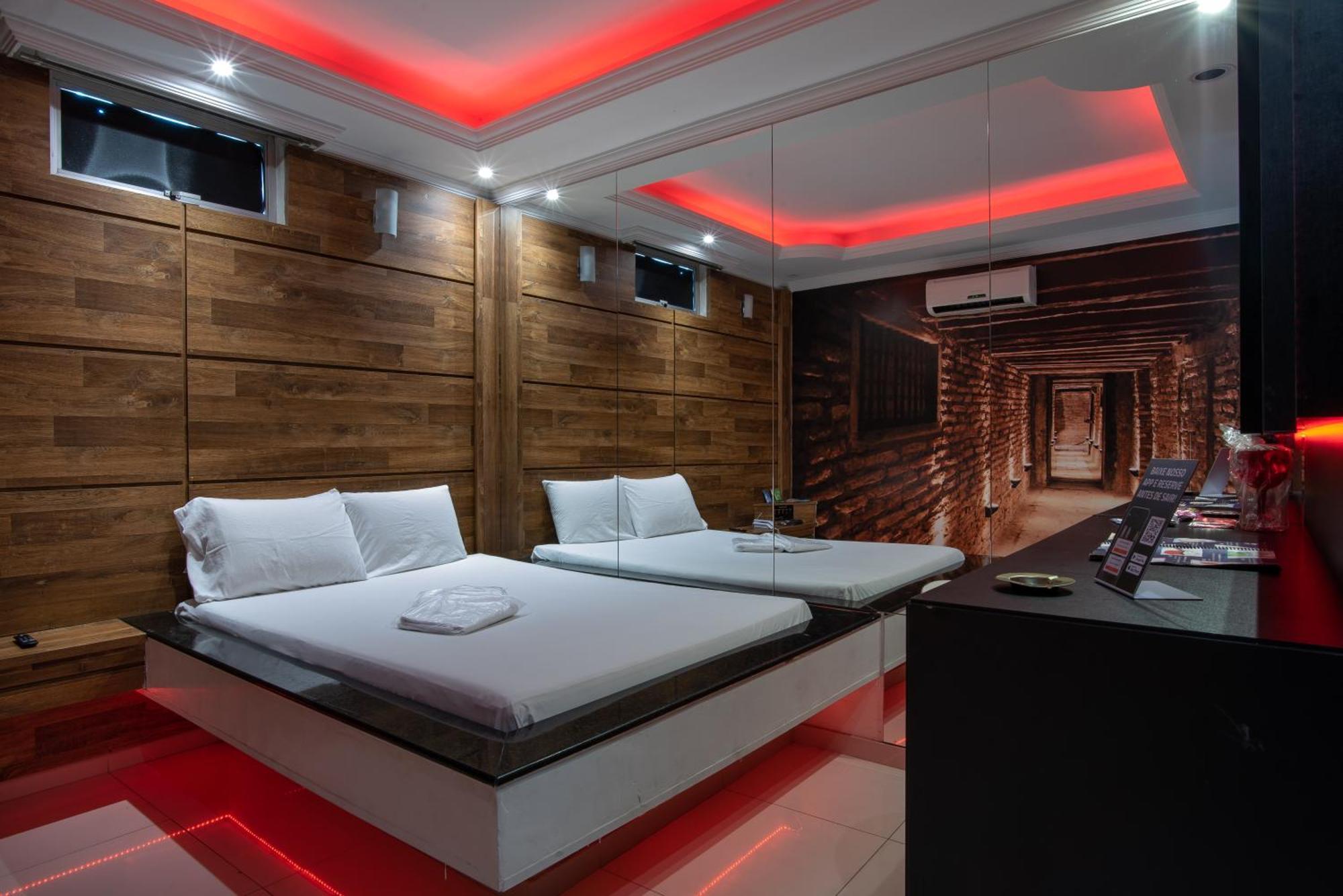 Motel Fantasy 2 (Adults Only) Contagem Buitenkant foto