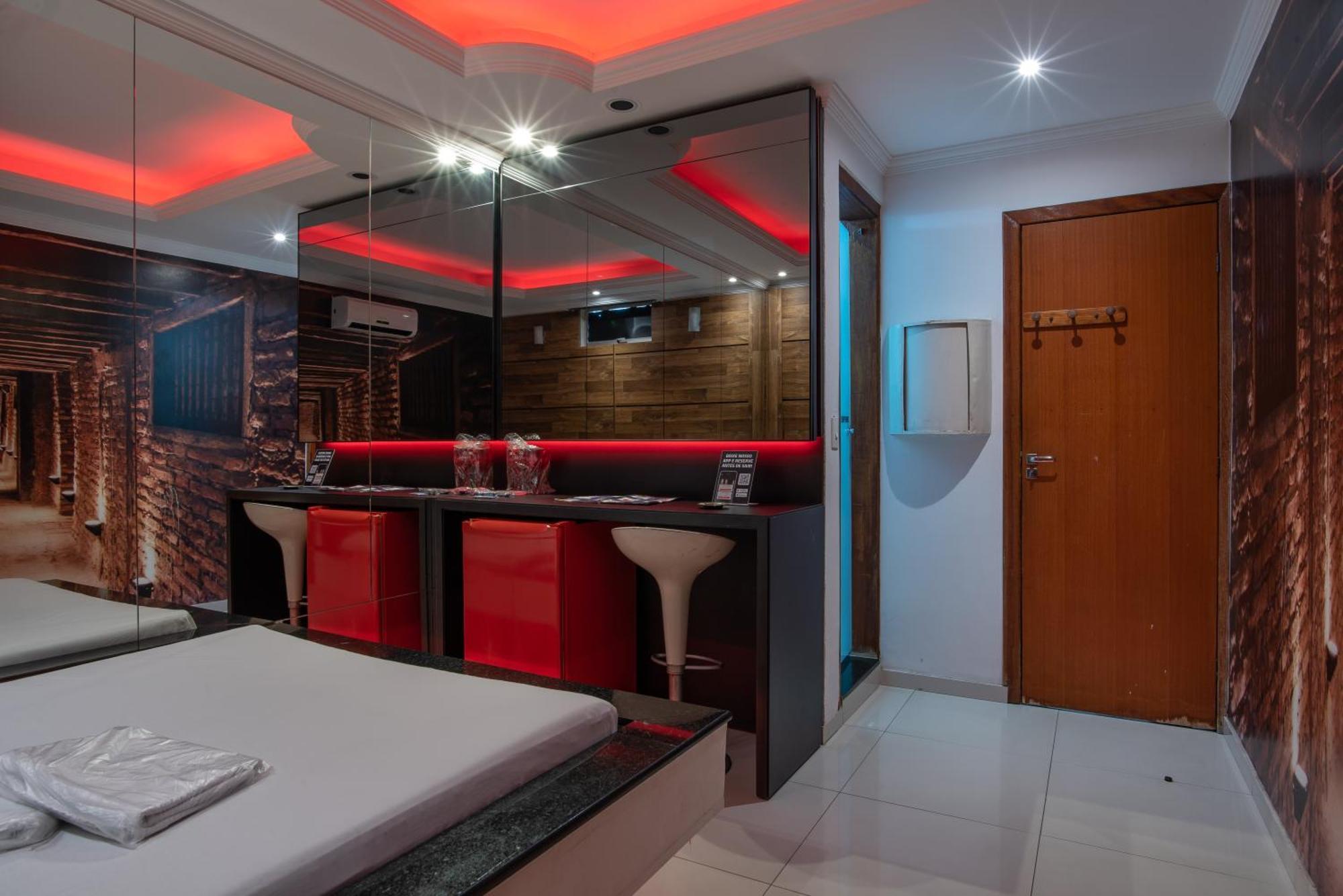 Motel Fantasy 2 (Adults Only) Contagem Buitenkant foto