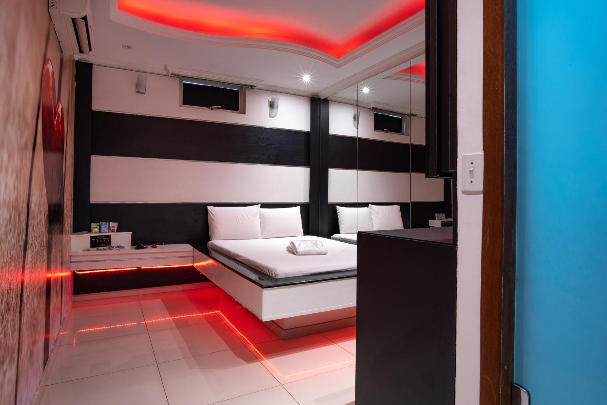 Motel Fantasy 2 (Adults Only) Contagem Buitenkant foto