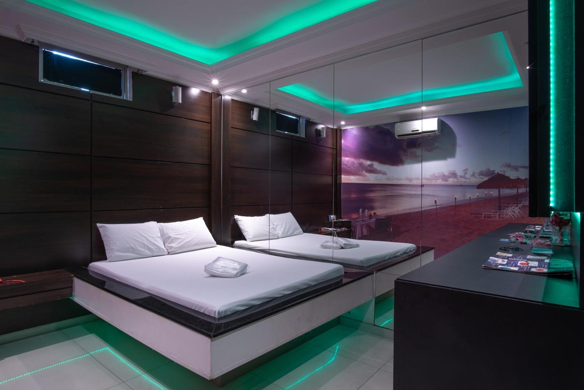 Motel Fantasy 2 (Adults Only) Contagem Buitenkant foto
