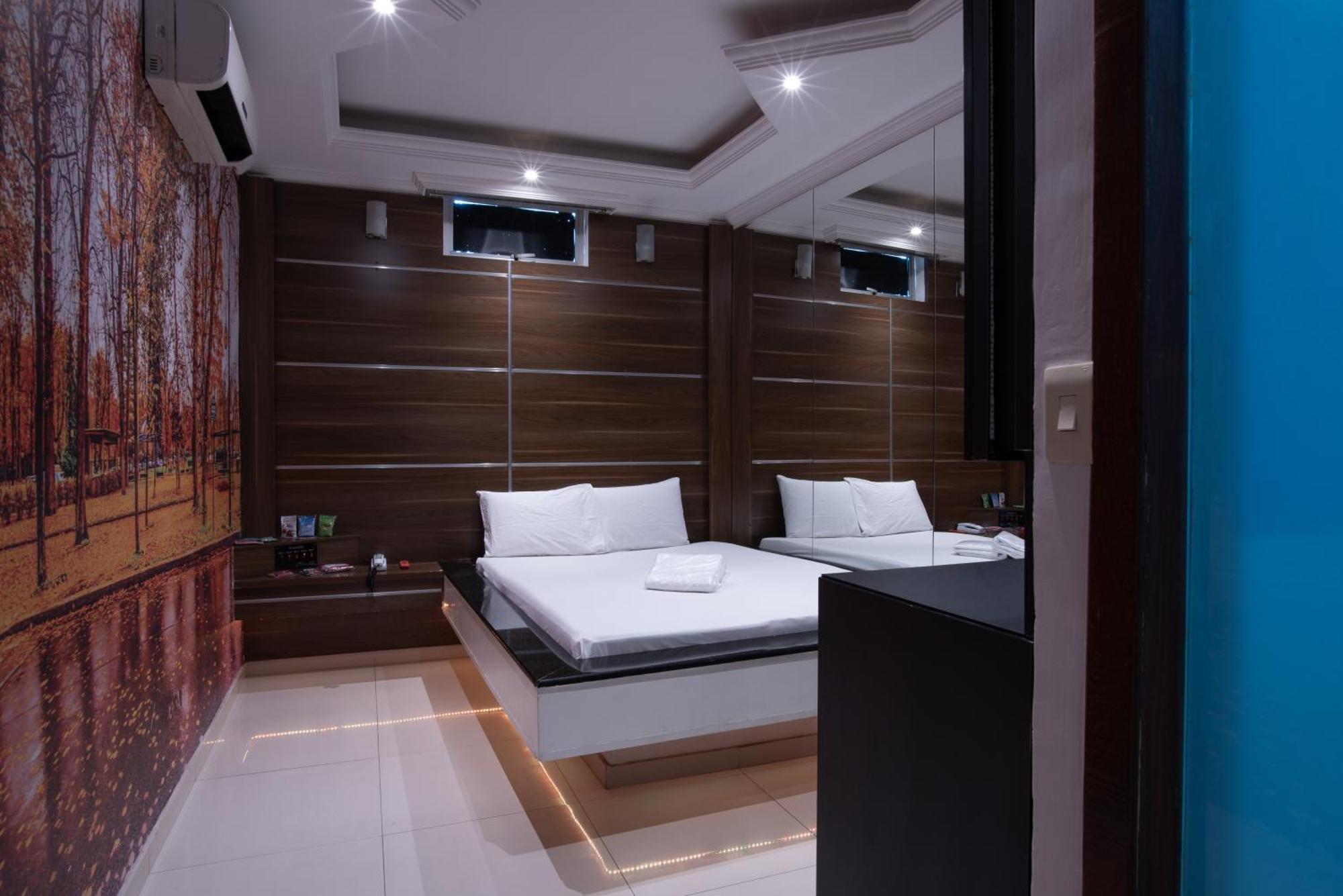 Motel Fantasy 2 (Adults Only) Contagem Buitenkant foto