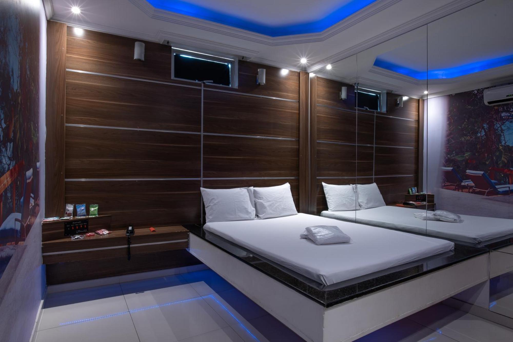 Motel Fantasy 2 (Adults Only) Contagem Buitenkant foto