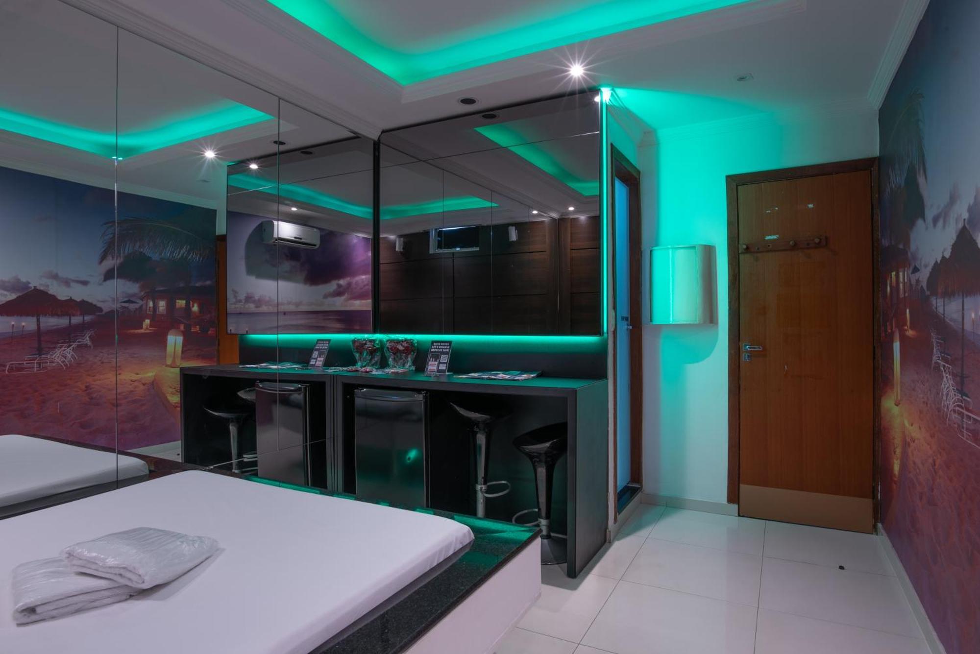 Motel Fantasy 2 (Adults Only) Contagem Buitenkant foto
