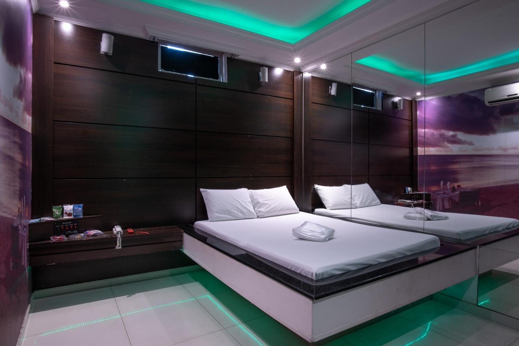 Motel Fantasy 2 (Adults Only) Contagem Buitenkant foto