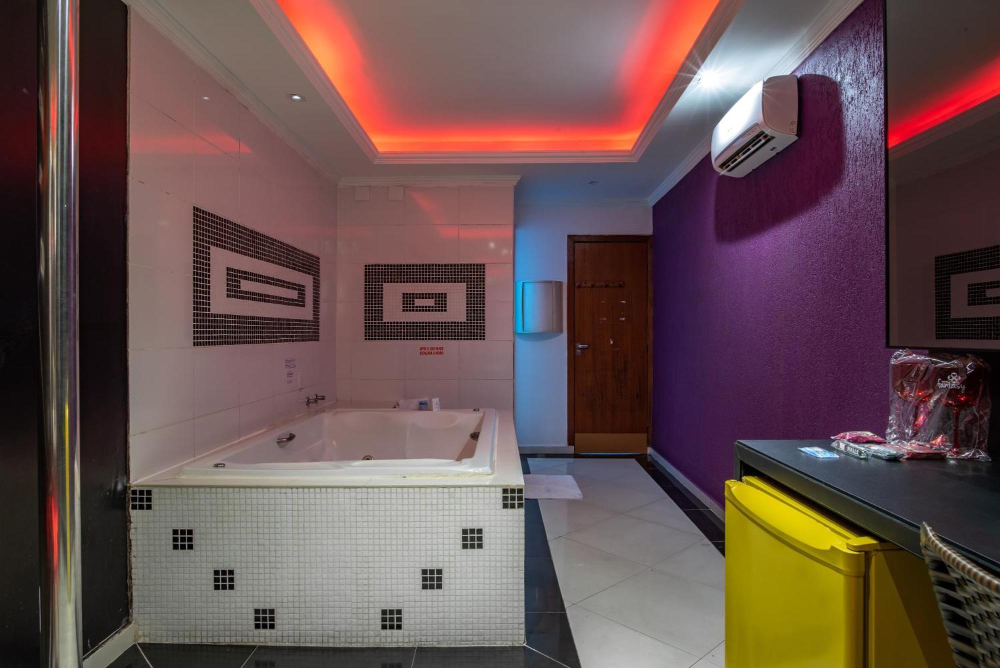 Motel Fantasy 2 (Adults Only) Contagem Buitenkant foto
