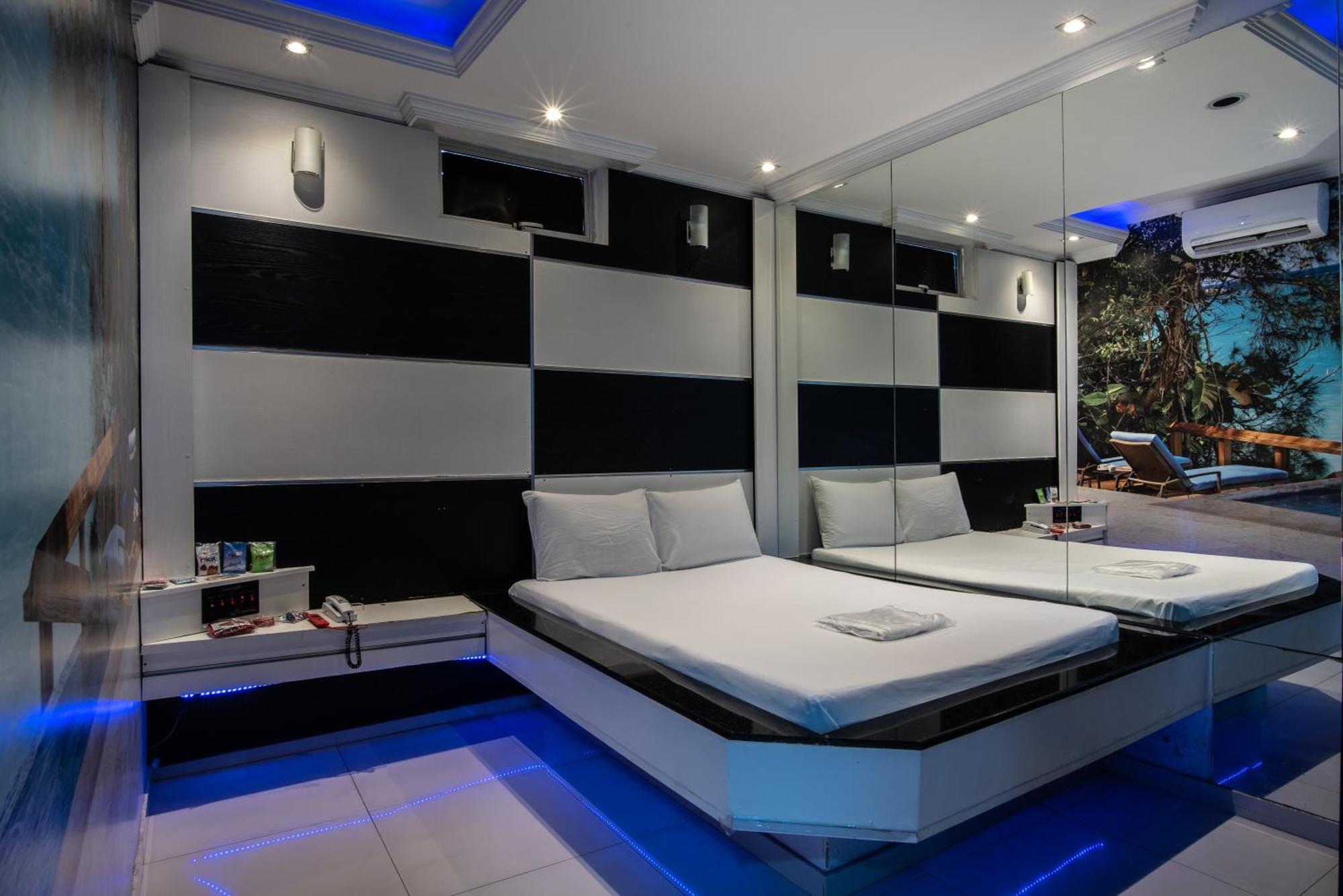 Motel Fantasy 2 (Adults Only) Contagem Buitenkant foto